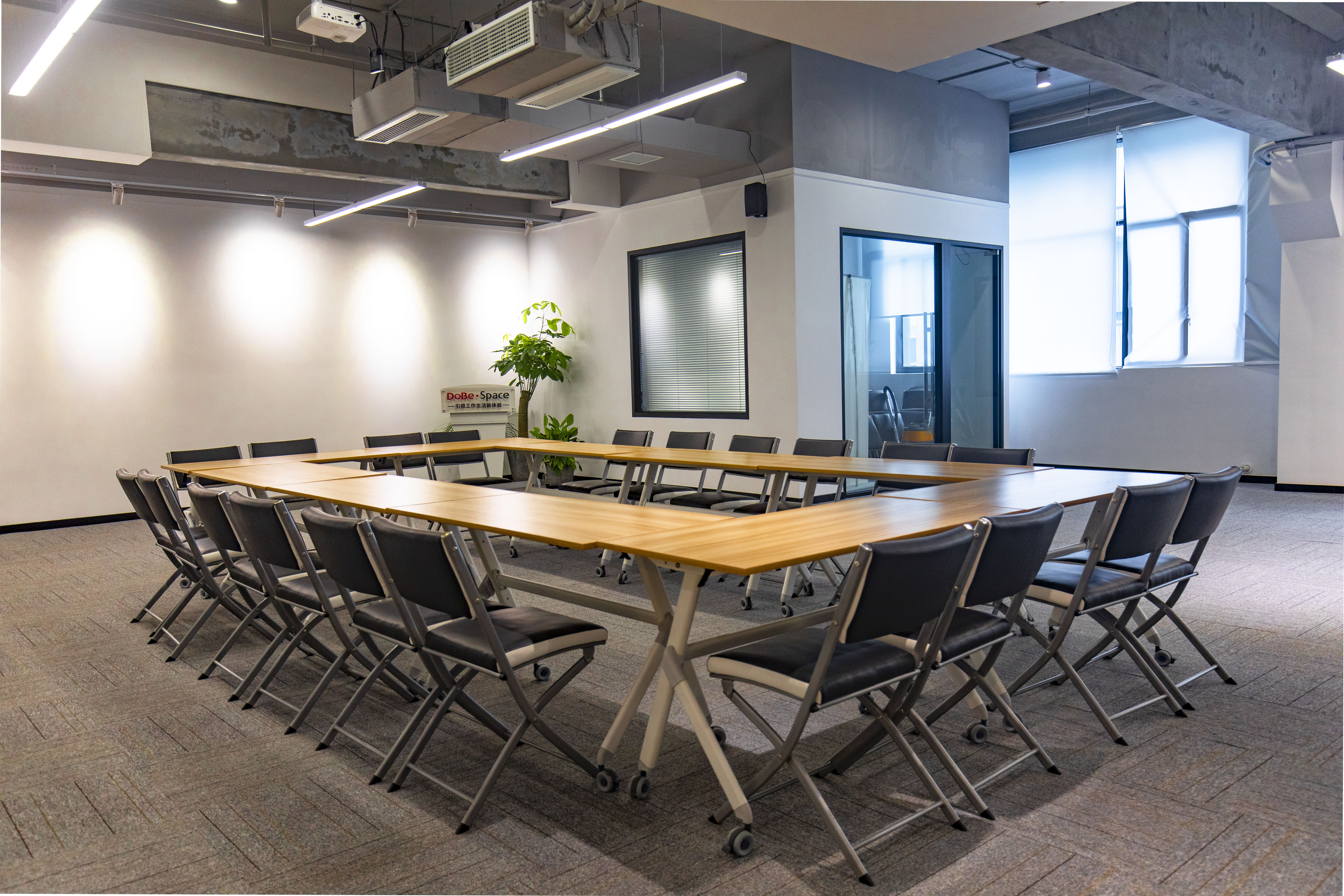 2H6A3153.jpg 2H6A3153.jpg